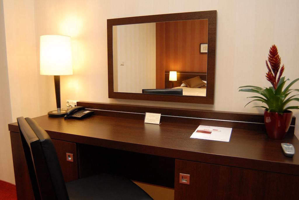 Hotel Pik Миколов Стая снимка